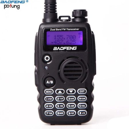 Професионална радиостанция 5W BAOFENG A-52 128 001052 3